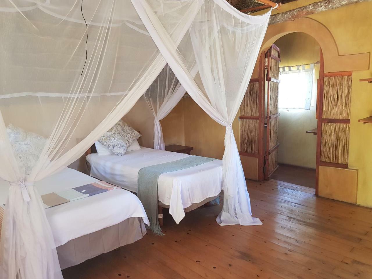 Praia do Tofo Turtle Cove Lodge And Yoga Shala מראה חיצוני תמונה