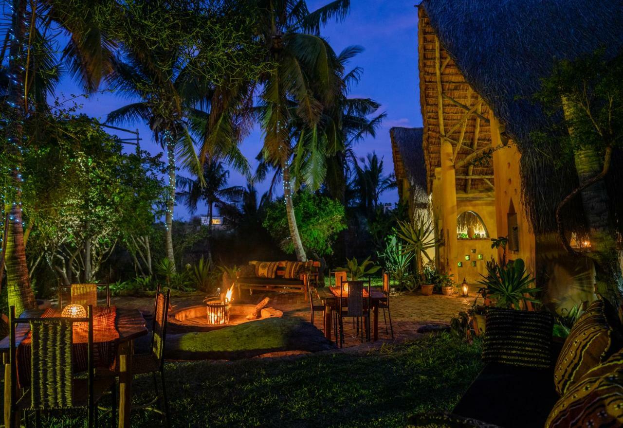 Praia do Tofo Turtle Cove Lodge And Yoga Shala מראה חיצוני תמונה