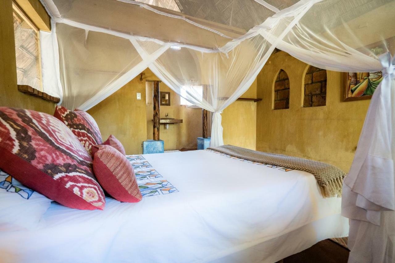Praia do Tofo Turtle Cove Lodge And Yoga Shala מראה חיצוני תמונה
