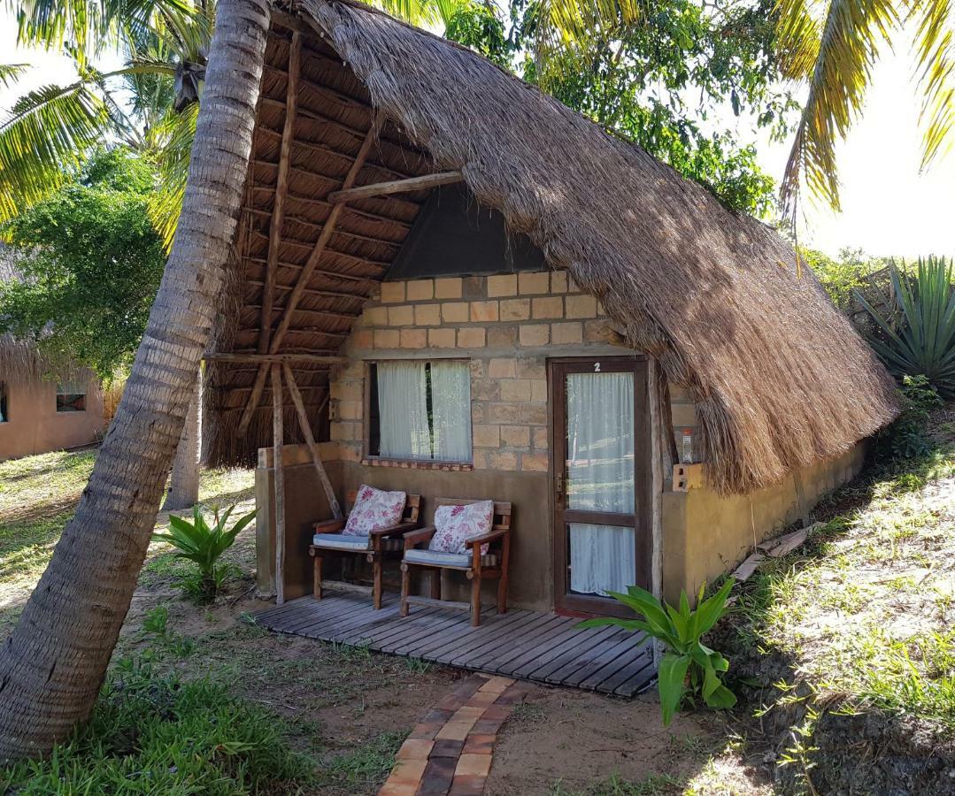 Praia do Tofo Turtle Cove Lodge And Yoga Shala מראה חיצוני תמונה